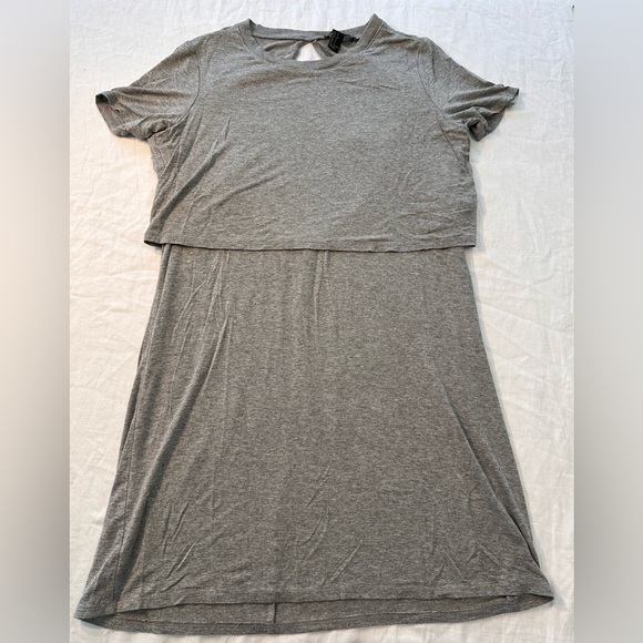 🎉Forever 21 Gray Tee Shirt Open Back Dress Size Small. - Picture 8 of 9